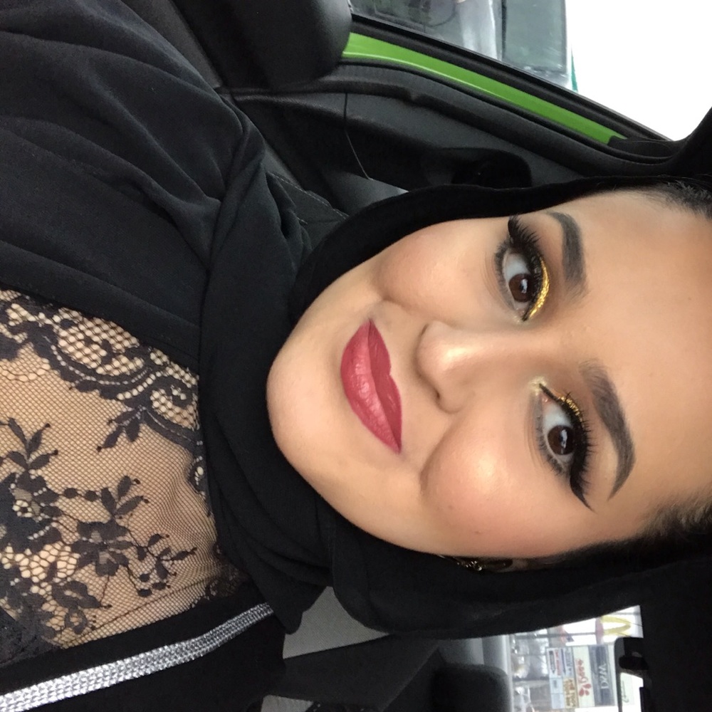 Meet your Posher, Roufaida